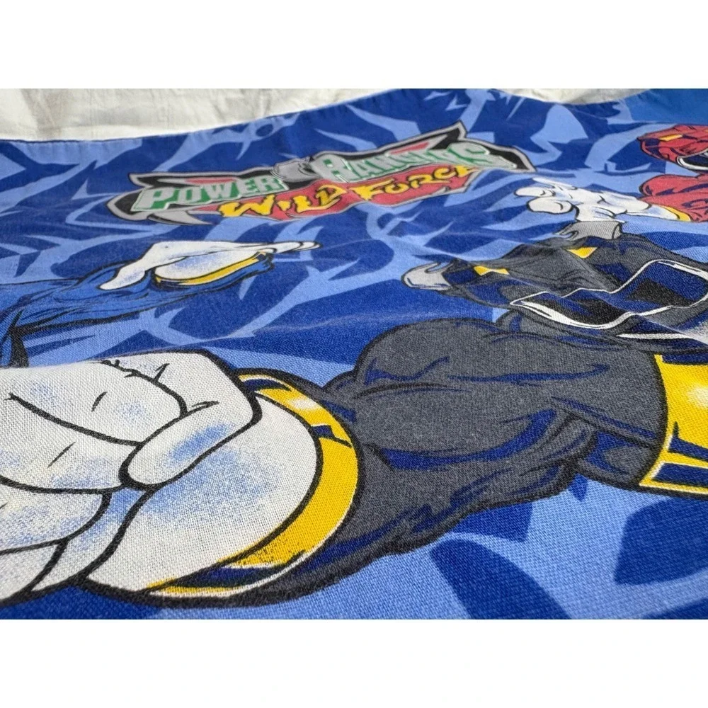 Power Rangers Wild Force dive into